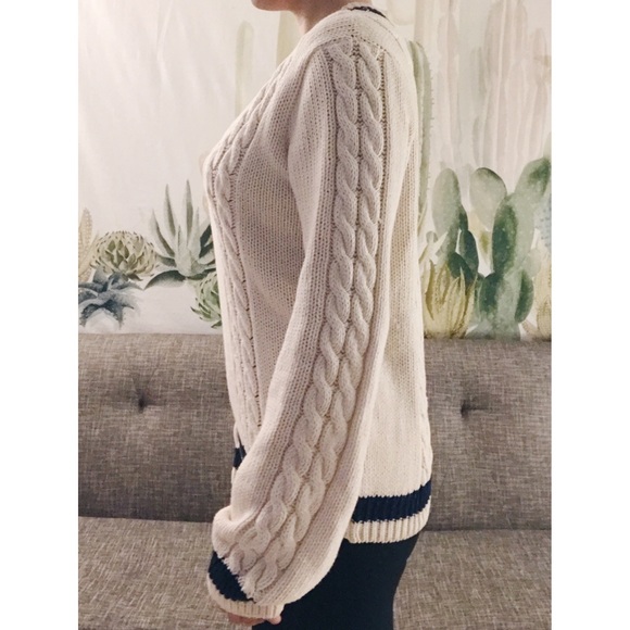 Urban Outfitters | Knitted Cream V-Neck Sweater - Picture 3 of 5